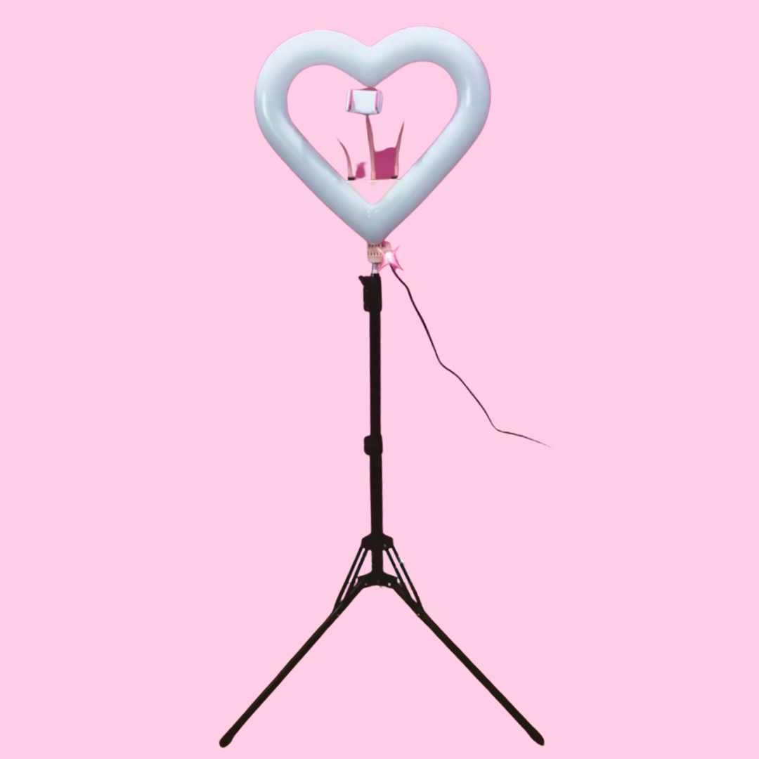 Sugar Bunny Lashes Sweetheart Ring Light